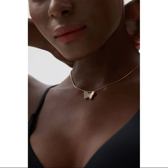 Delicate Stainless Steel Natural Shell Butterfly Cast Necklace 17” - Picture 6 of 7